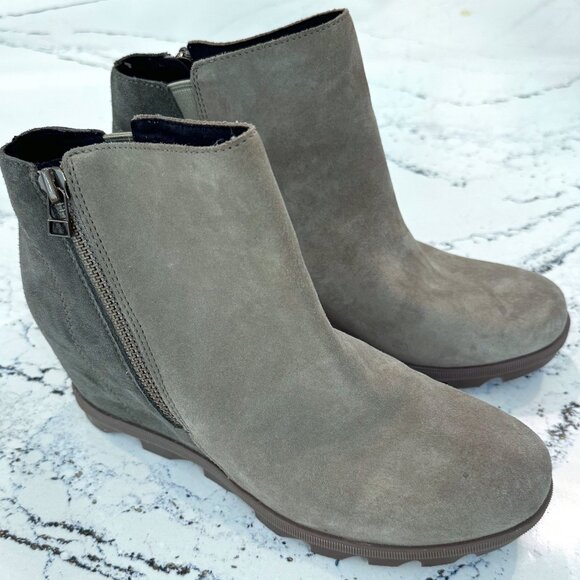 Sorel Joan of Arctic Suede Wedge II Ankle Boots Sage 3" Wedge Size 11 - Picture 2 of 5